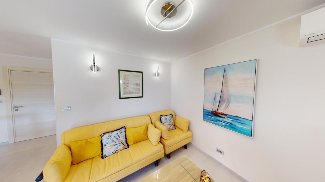 Design Apartment Emerald Viskovo Exterior photo