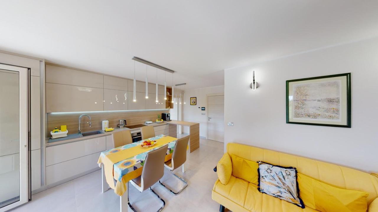 Design Apartment Emerald Viskovo Exterior photo